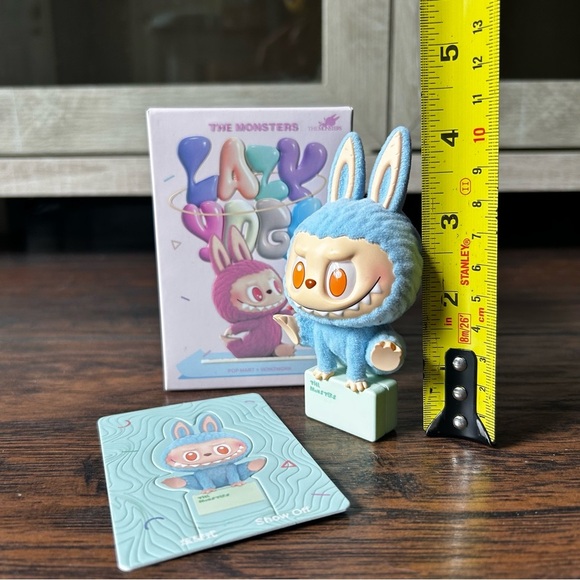 The Monsters Lazy Yoga Series- Zone Out, 100% AUTHENTIC - Picture 8 of 8